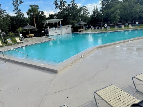 Community pool