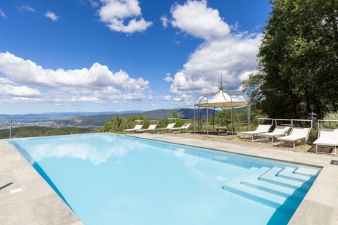 Building Exterior, Outdoor, Pool, Scenic View