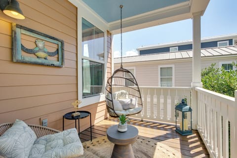 Pass Christian Vacation Rental | 2BR | 2.5BA | Stairs Required | 1,010 Sq Ft