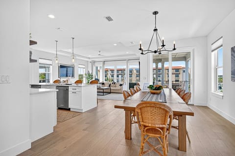 Open Floor Plan - Family/Kitchen/Dining Area