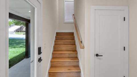 6 Stairs to Open Living Room