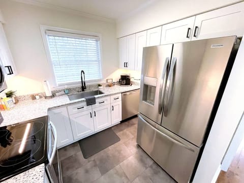 94086717-9c88-41e4-a2cf-7f8afadf8ee9