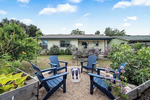 Garden seating area back yard