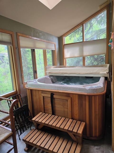 Hot tub