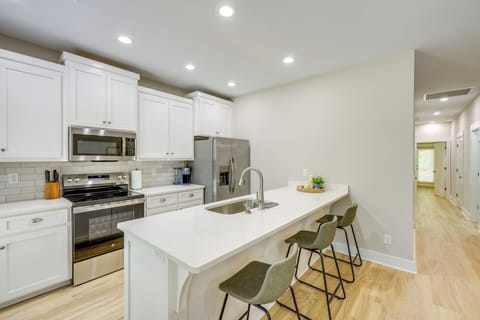 Kitchen | Dishwasher