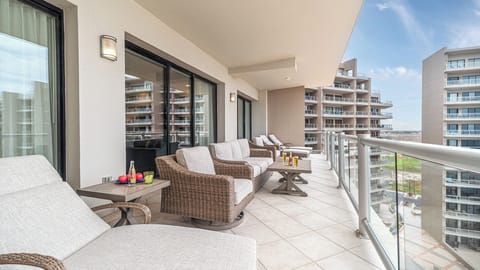 Impressive balcony at Opalo 803