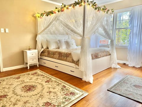 Queen Bedroom Overview