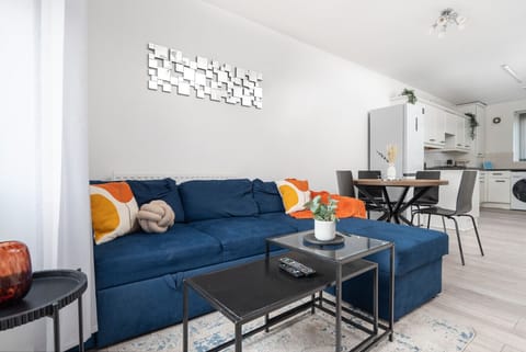 Living room - Sofa Bed - 50' Smart TV loaded with Netflix, HDMI cable, ambient lighting, extra fast wifi - Complimentary tea & coffee available for your enjoyment