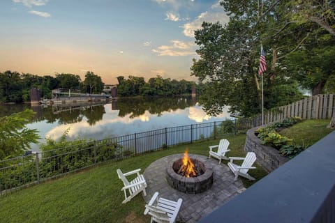 Gather around the fire and soak in stunning riverside sunsets!