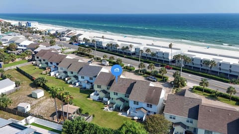 Townhouse just steps from the beach