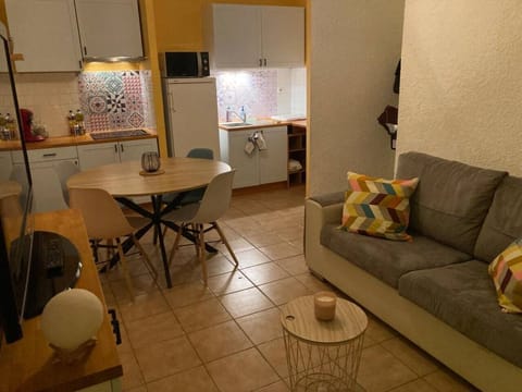 ccf0efeb-2b6b-4f6b-9e31-c75f4d7d0532