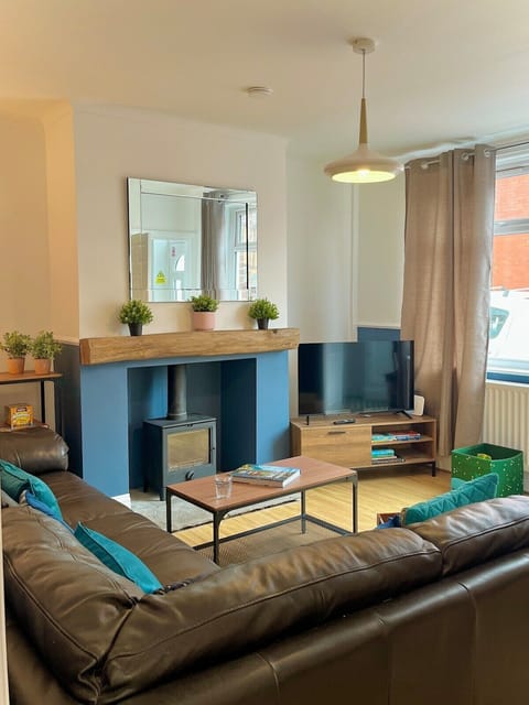 Living Room / Lounge