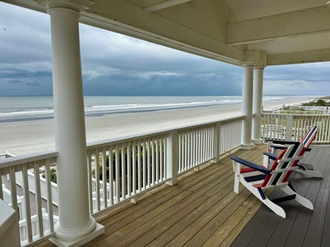 Incredible ocean view, all the time!