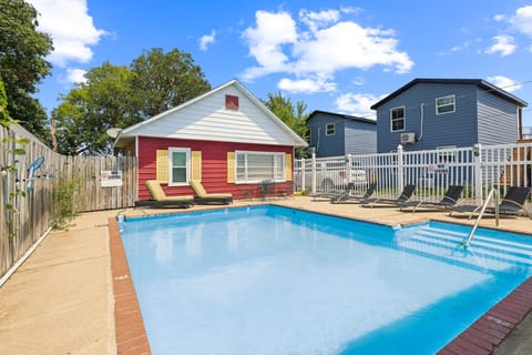 Chair, Pool, Water, Backyard, Nature