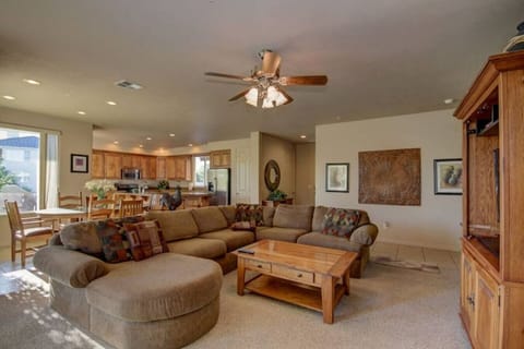 Huge living space for you and your guests to relax and entertain.