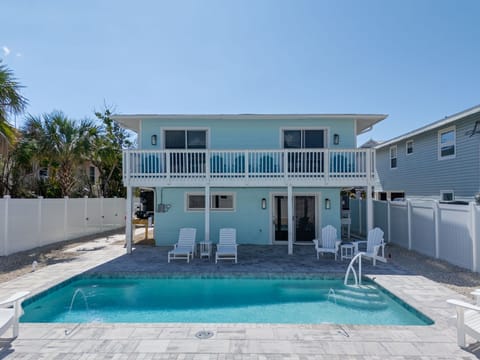 This beautiful newer pool area has the perfect mix of shaded and sunny places to relax and unwind