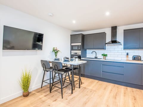 Architecture, Family Car, Church, Chapel, Luxury Vehicle, City Car