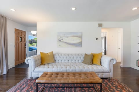 Settle in, unwind, and let the pace of the day slow down.