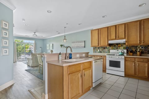 Another view of kitchen