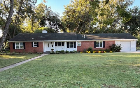 Peaceful property on 1 acre