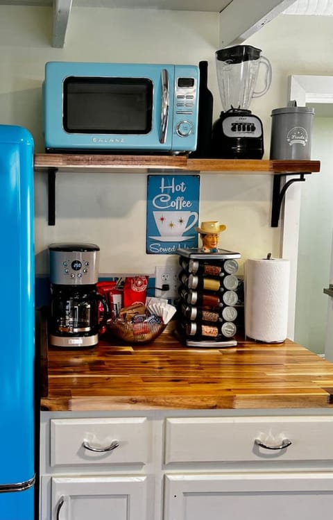 Coffee Machine, Complimentary Amenities: Local Pinon Coffee, Sugars, Oatmeal, Hot Chocolate, Spices, and MORE!