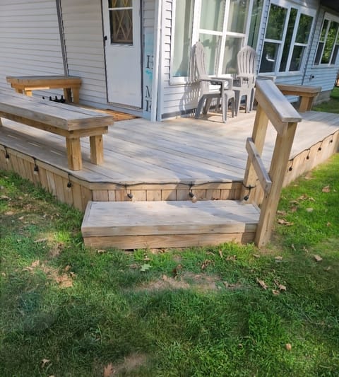 steps and rails to get into house