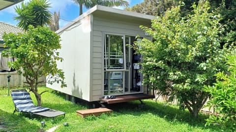 Self contained cabin