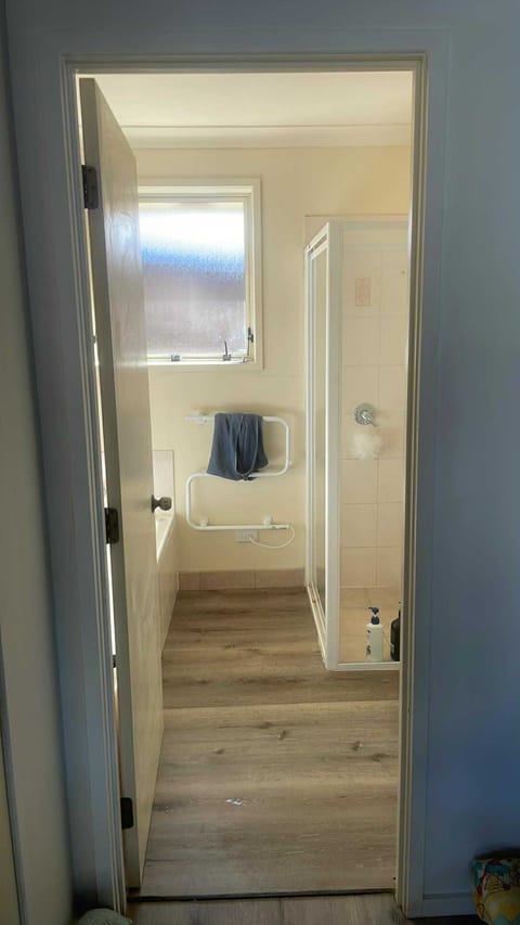 Bathroom ( Main house)