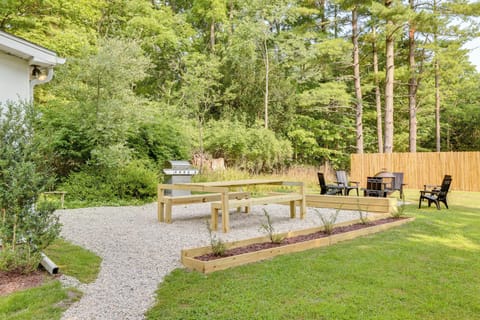 Frankfort Vacation Rental | 2BR | 1BA | Steps Required | 1,100 Sq Ft