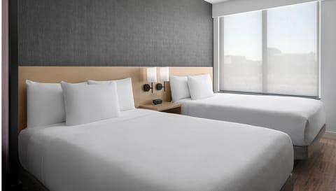 Unit with 2 Queen size beds