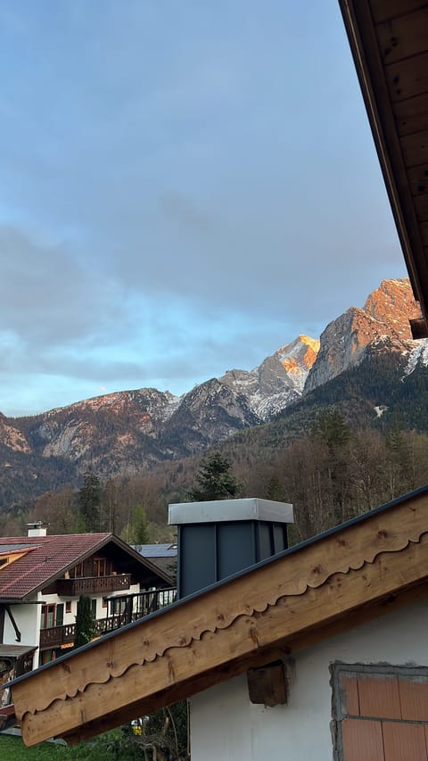 240AE5B4 5E74 4FC1 9F6F 3CABC1BB3393