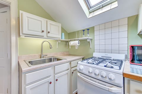 Kitchen | Refrigerator | Microwave | Toaster