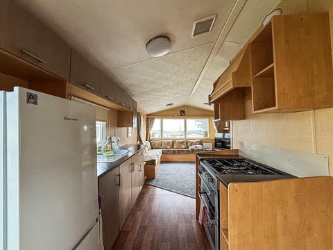 A well-equipped kitchen and dining area is essential for stress-free family holidays