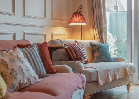 Living room settees
