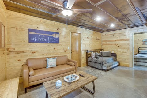 Alpine Vacation Rental | 1BR | 1BA | 450 Sq Ft | 1 Step to Enter