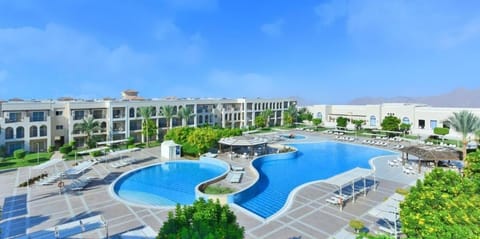 Start your day with a sparkling pool and open skies.