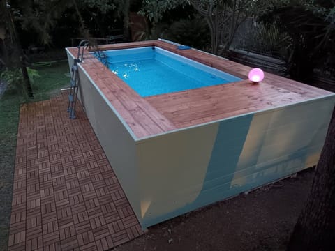Building Exterior, Pool
