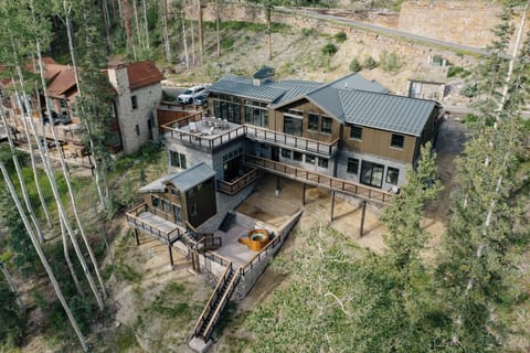 Exterior - Summer