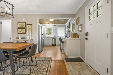 Dining Area and Fully-Equipped Kitchen