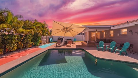 Welcome to your private, sunny oasis, just minutes from the crystal waters and white sand beaches on Florida's Gulf Coast!