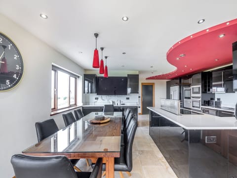Dining Area | Sir A Wel, LLANNERCH-Y-MEDD