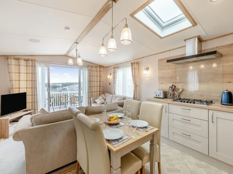 Kitchen/diner | Bay View 34, Weymouth