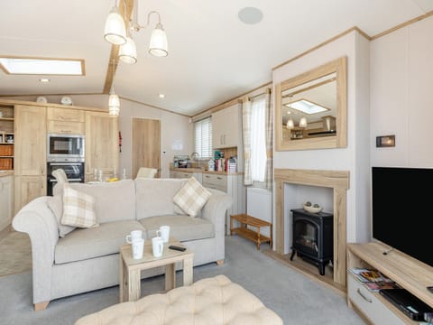 Open plan living space | Bay View 34, Weymouth
