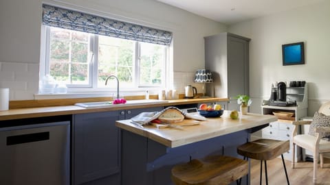 East Lodge, Bughtrig - the kitchen with a dedicated coffee-making station