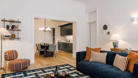 A peaceful living area with soft tones — perfect for relaxing after a day exploring Lisbon.
 #AndoLiving #Portugal #Santos #LisbonVibes #CozyMoments