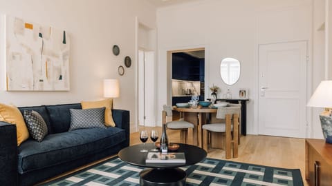 A peaceful living area with soft tones — perfect for relaxing after a day exploring Lisbon.
 #AndoLiving #Portugal #Santos #LisbonVibes #CozyMoments