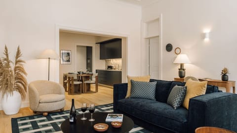 A bright, modern living area with a touch of color and sleek design — ideal for relaxing or entertaining.
#AndoLiving #Portugal #Santos #StylishHome #ModernLiving