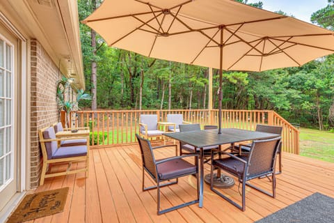 Daphne Vacation Rental | 4BR | 2.5BA | 2,000 Sq Ft | 4 Steps Required