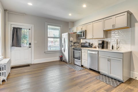 Kitchen | Toaster | Main Level