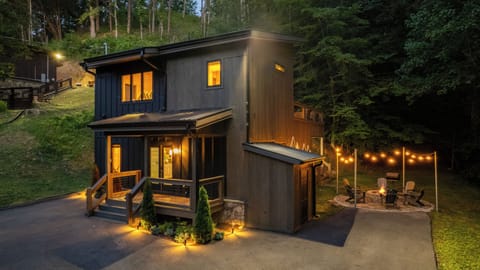 Step into luxury with this magical Smoky's experience!